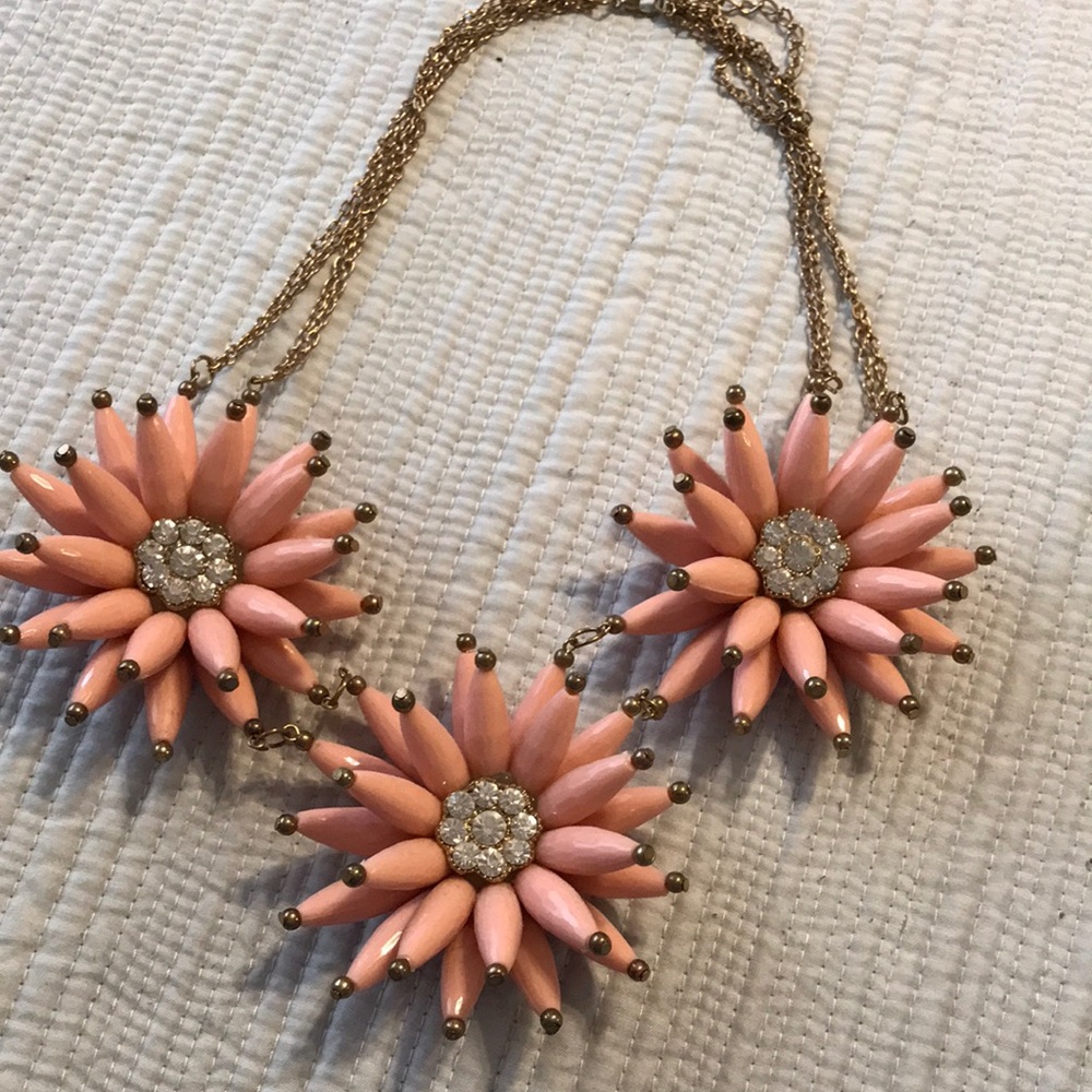 Ladies retro large statement necklace